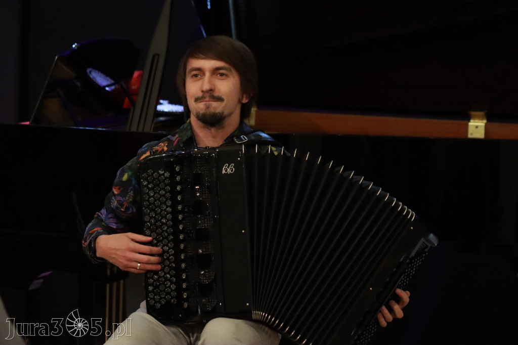 Fotorelacja: Od Etno do Opery – koncert Filharmonii Jurajskiej w Zawierciu!