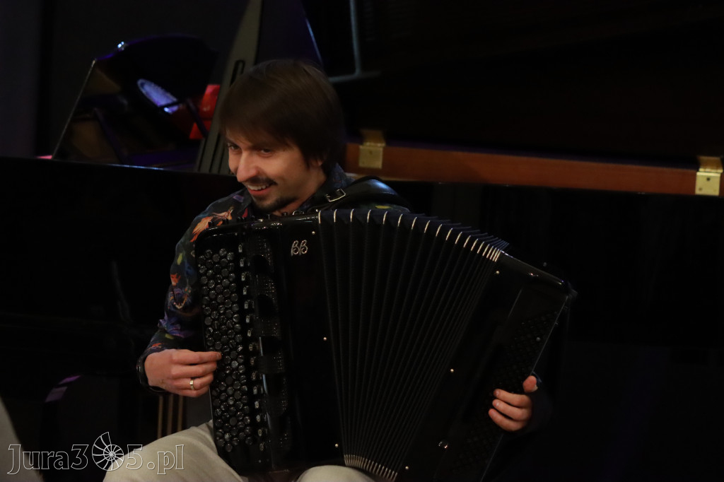 Fotorelacja: Od Etno do Opery – koncert Filharmonii Jurajskiej w Zawierciu!