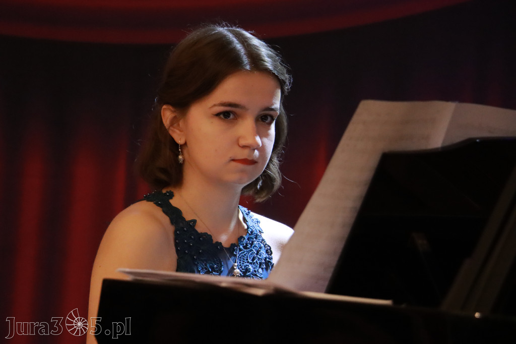 Fotorelacja: Od Etno do Opery – koncert Filharmonii Jurajskiej w Zawierciu!