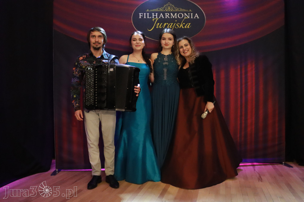 Fotorelacja: Od Etno do Opery – koncert Filharmonii Jurajskiej w Zawierciu!