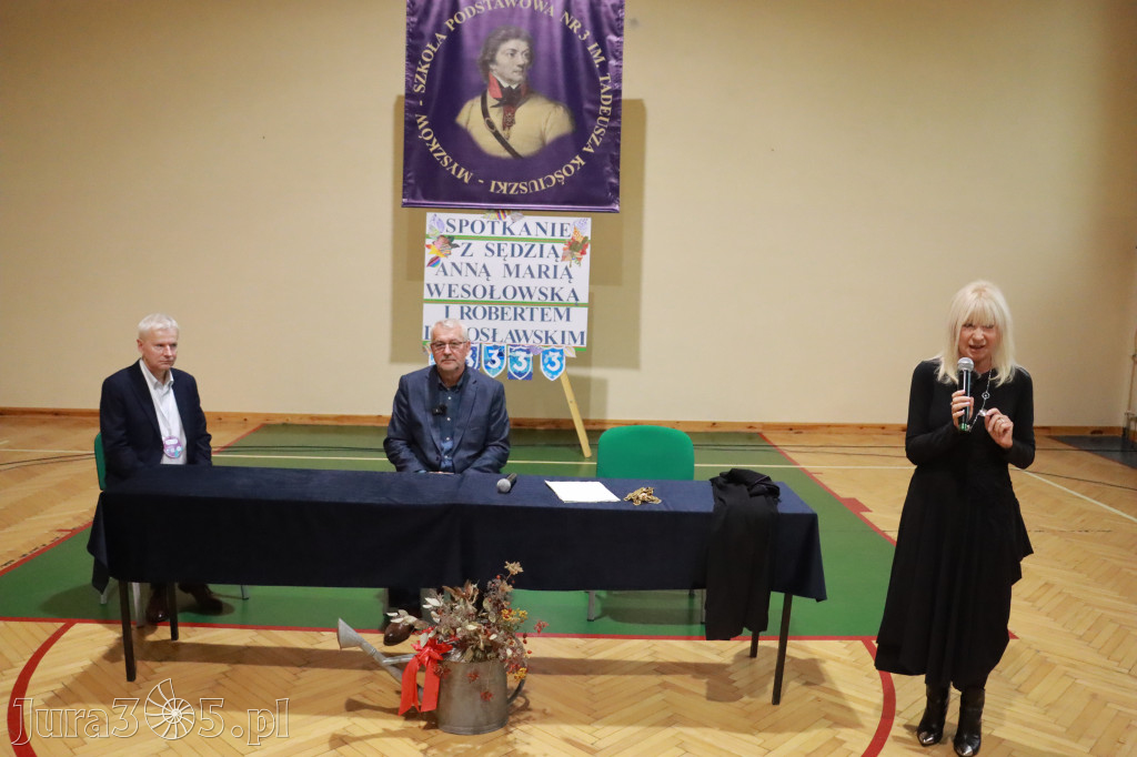 Fotorelacja: Sędzia Anna Maria Wesołowska w SP3 Myszków