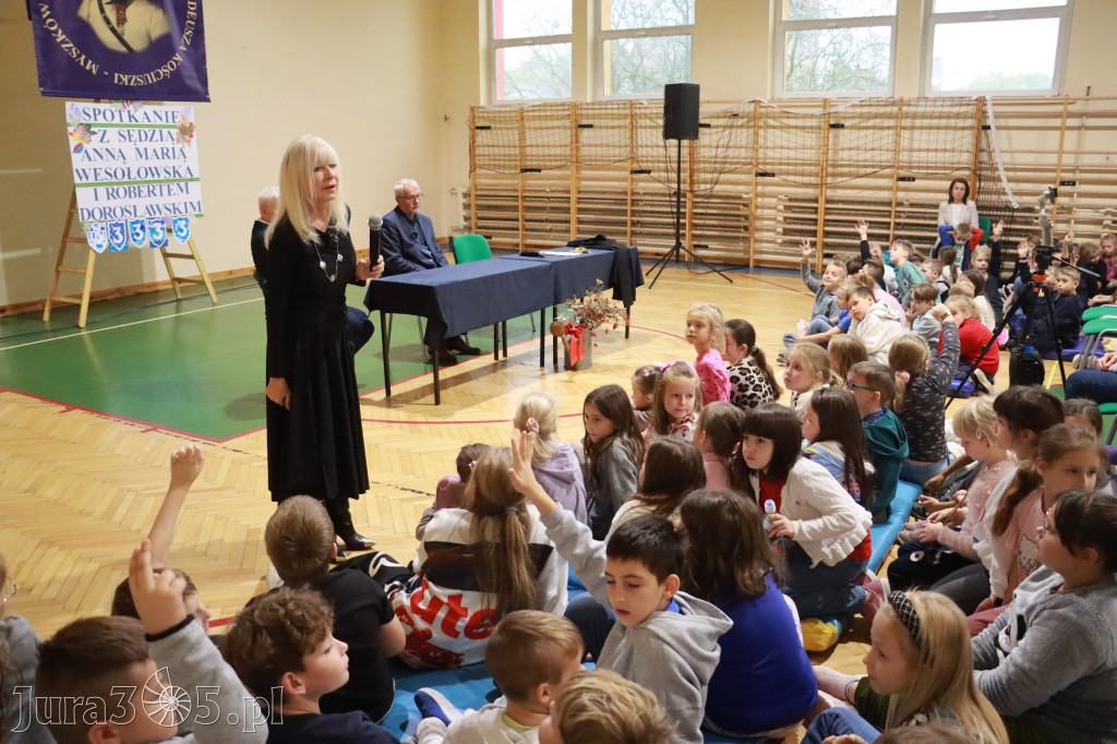 Fotorelacja: Sędzia Anna Maria Wesołowska w SP3 Myszków