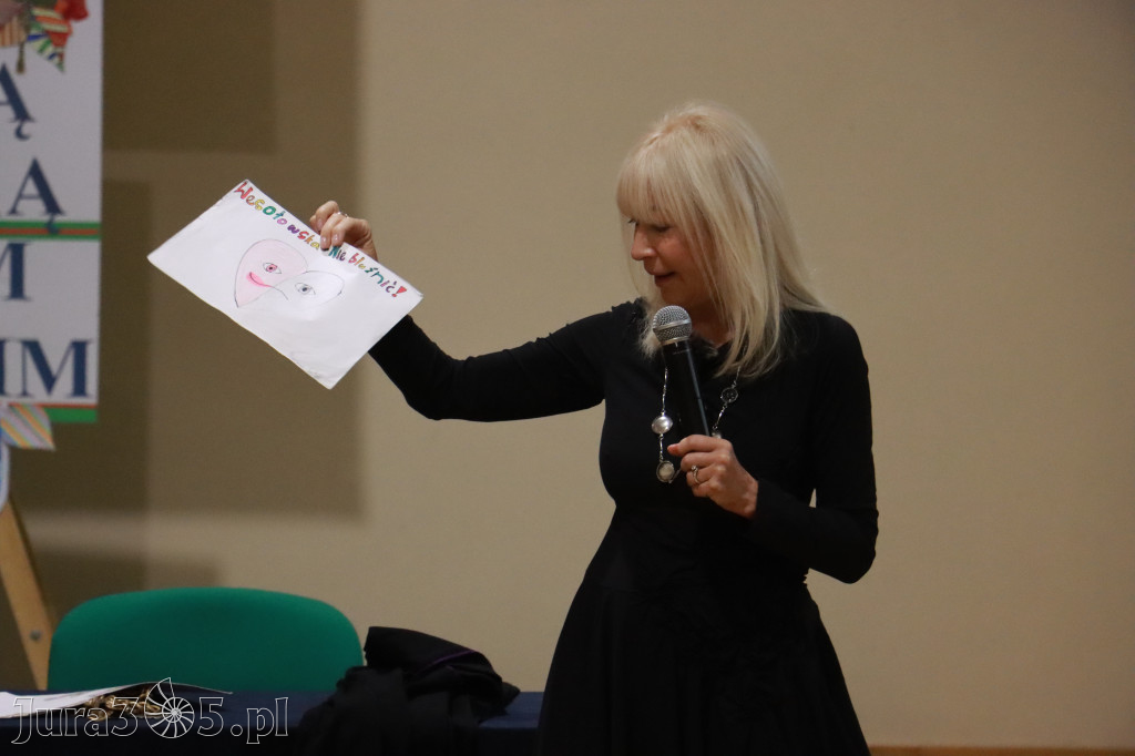 Fotorelacja: Sędzia Anna Maria Wesołowska w SP3 Myszków
