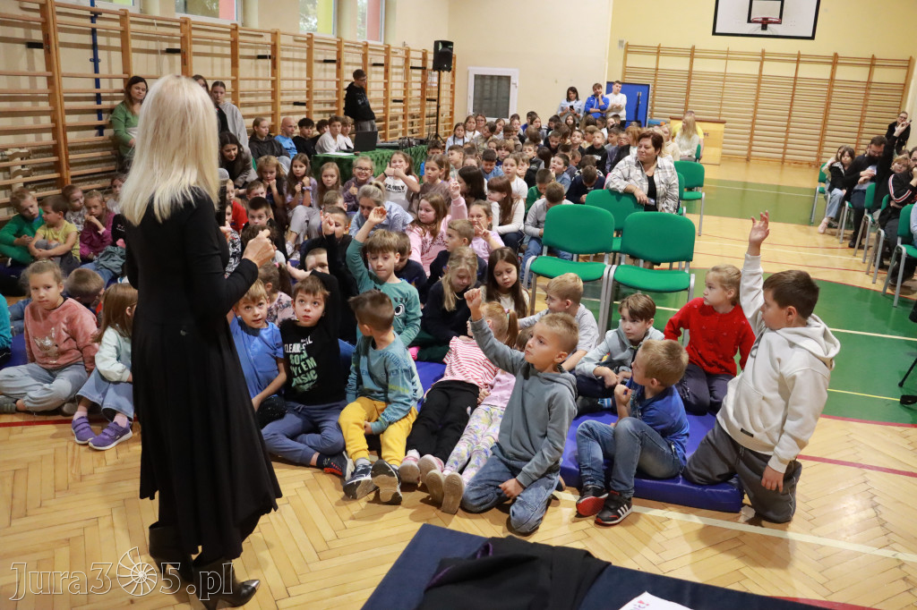Fotorelacja: Sędzia Anna Maria Wesołowska w SP3 Myszków