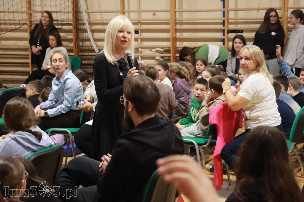 Fotorelacja: Sędzia Anna Maria Wesołowska w SP3 Myszków