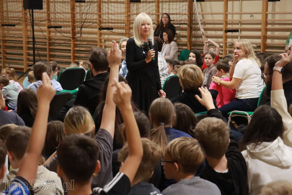 Fotorelacja: Sędzia Anna Maria Wesołowska w SP3 Myszków