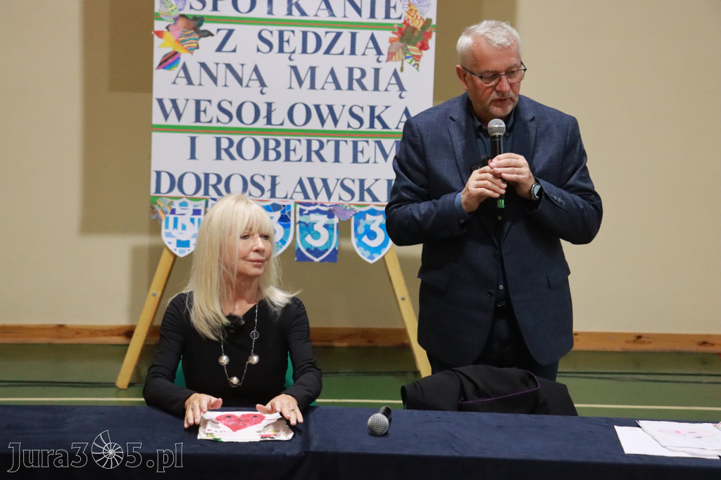 Fotorelacja: Sędzia Anna Maria Wesołowska w SP3 Myszków