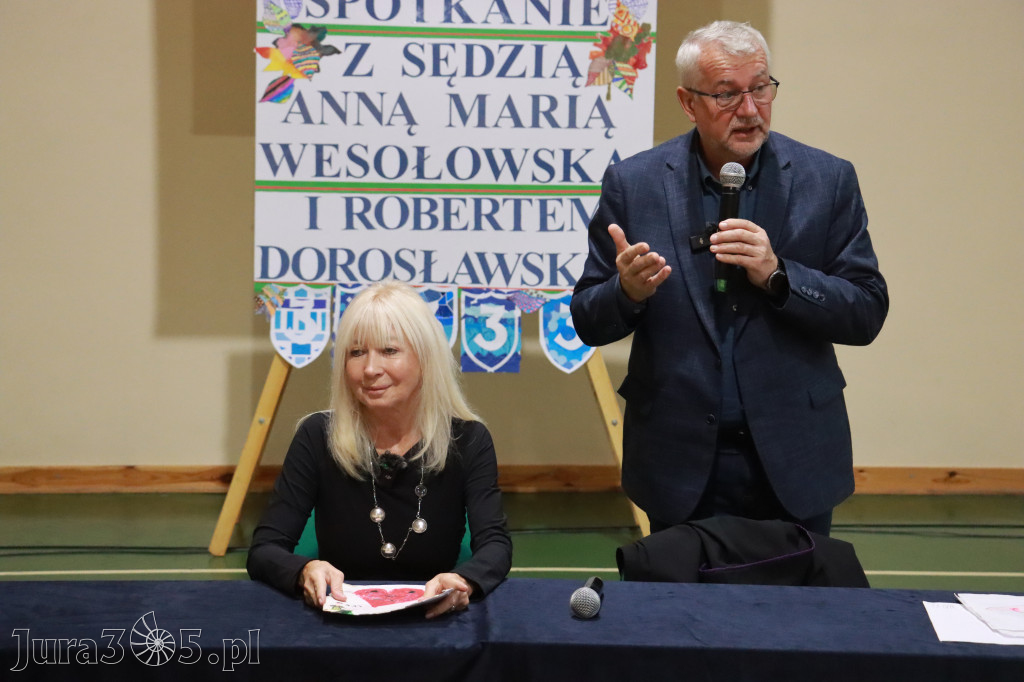 Fotorelacja: Sędzia Anna Maria Wesołowska w SP3 Myszków