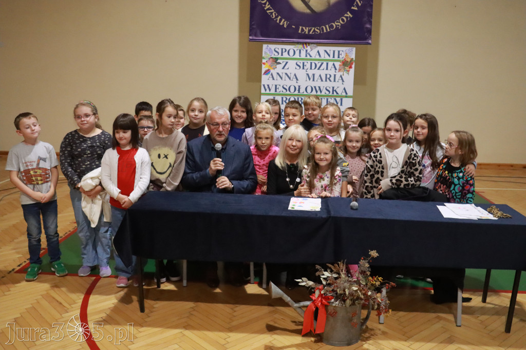 Fotorelacja: Sędzia Anna Maria Wesołowska w SP3 Myszków