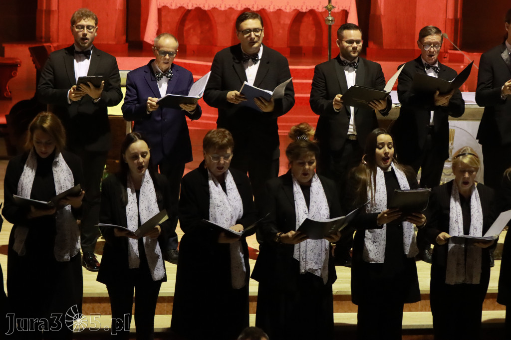 Fotorelacja IV: III Festiwal Wiesława Ochmana w Zawierciu - Koncert w Bazylice