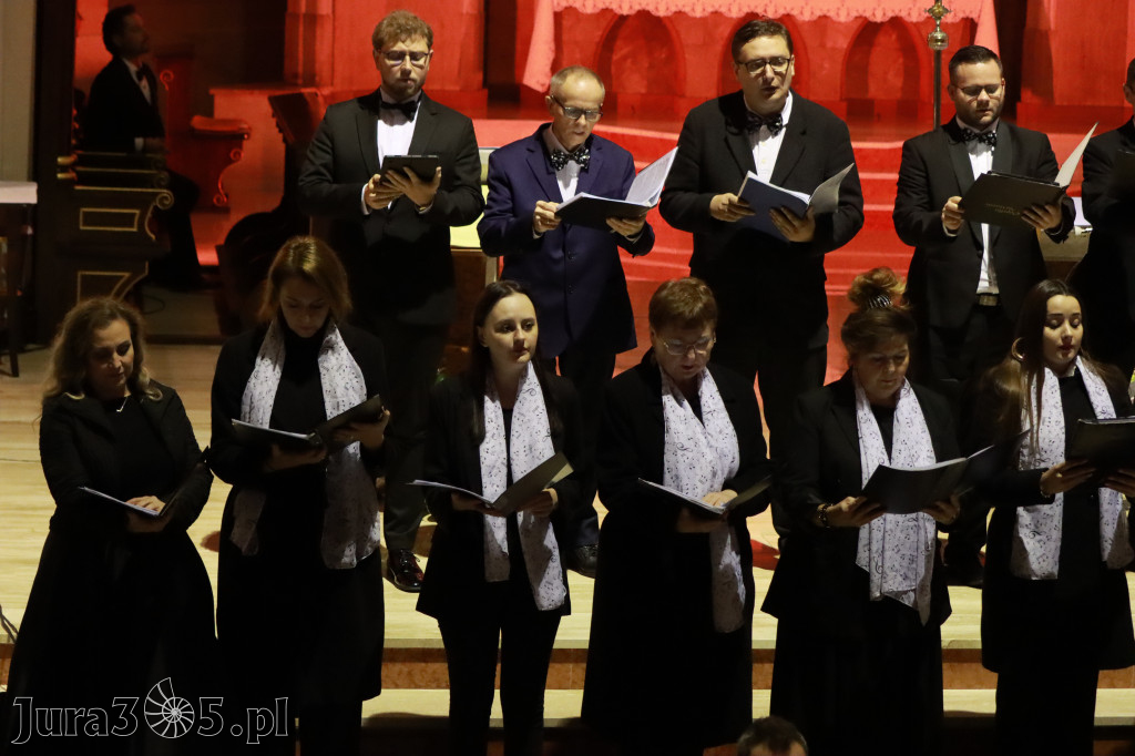 Fotorelacja IV: III Festiwal Wiesława Ochmana w Zawierciu - Koncert w Bazylice