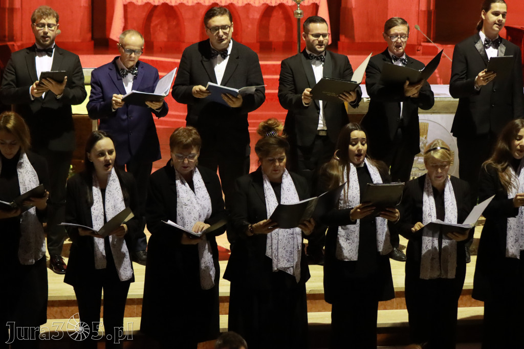 Fotorelacja IV: III Festiwal Wiesława Ochmana w Zawierciu - Koncert w Bazylice