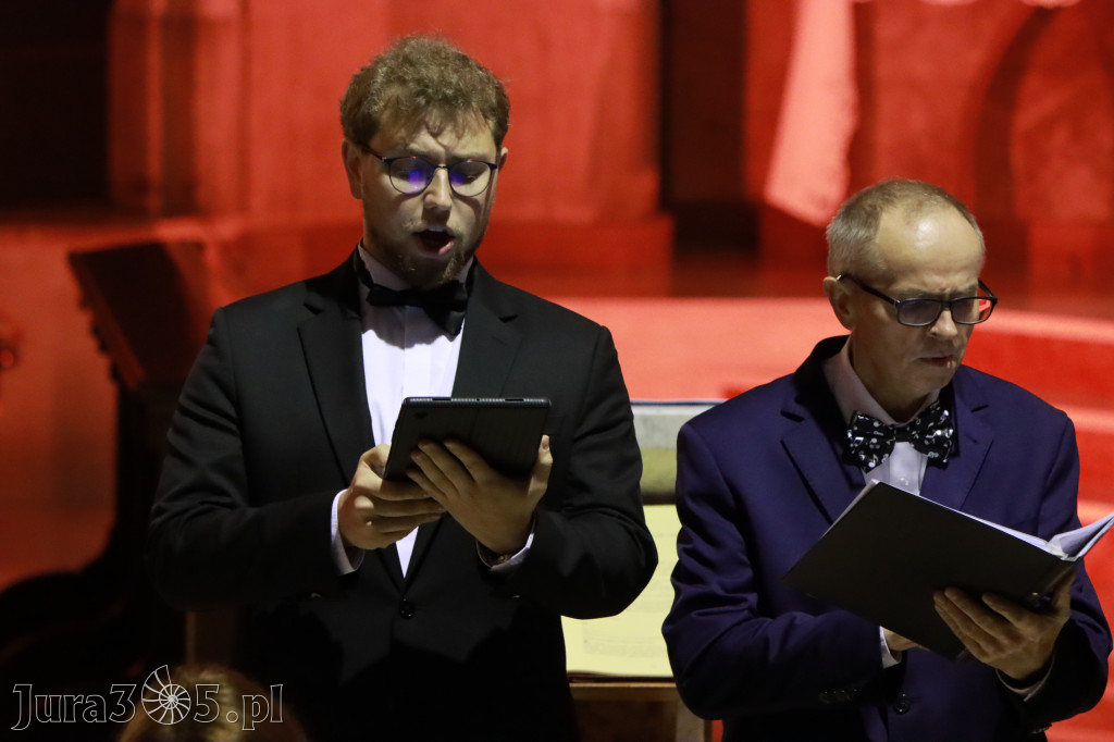 Fotorelacja IV: III Festiwal Wiesława Ochmana w Zawierciu - Koncert w Bazylice