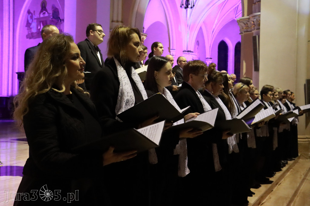 Fotorelacja IV: III Festiwal Wiesława Ochmana w Zawierciu - Koncert w Bazylice