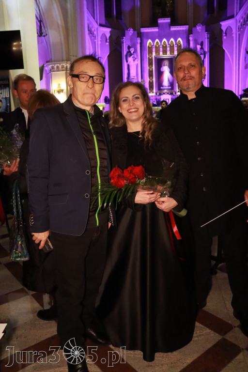 Fotorelacja IV: III Festiwal Wiesława Ochmana w Zawierciu - Koncert w Bazylice