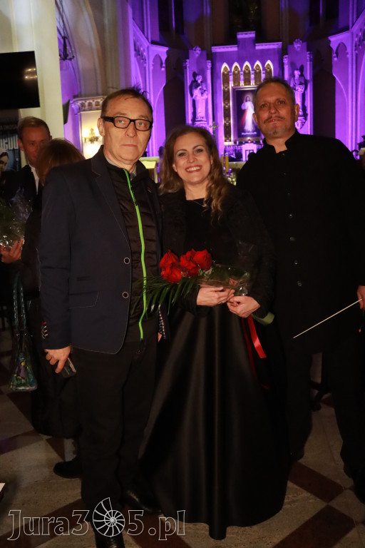 Fotorelacja IV: III Festiwal Wiesława Ochmana w Zawierciu - Koncert w Bazylice