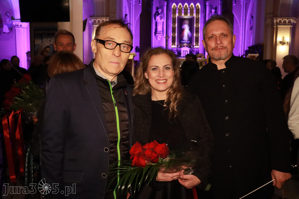 Fotorelacja IV: III Festiwal Wiesława Ochmana w Zawierciu - Koncert w Bazylice