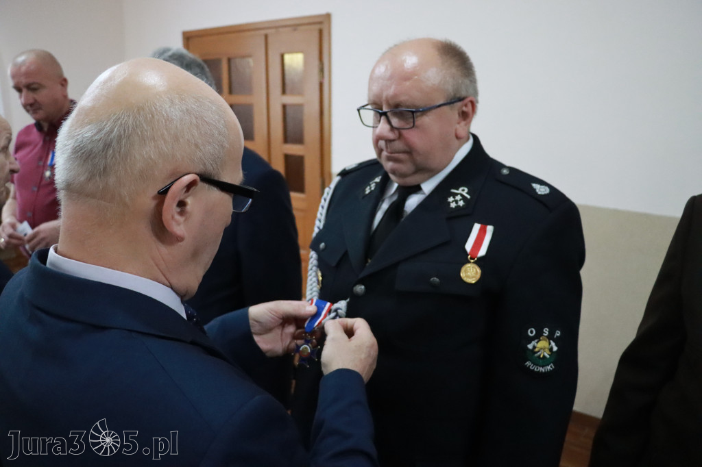 Fotorelacja I: 20-lecie zawierciańskiego Stowarzyszenia Emerytów i Rencistów Policyjnych