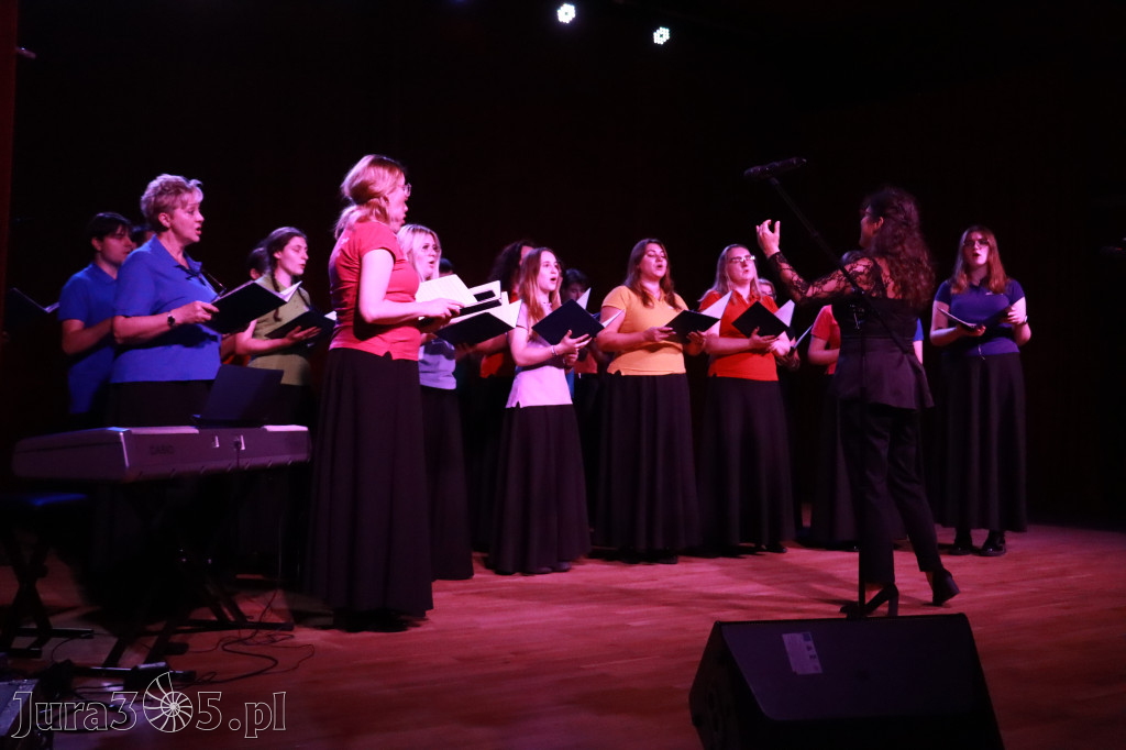 Fotorelacja I: XIV Międzynarodowy Festiwal Chóralnej Pieśni Maryjnej w Koziegłowach