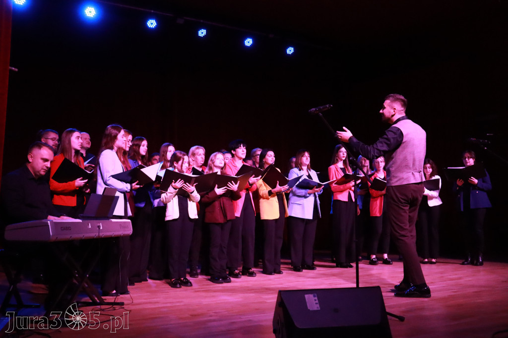 Fotorelacja I: XIV Międzynarodowy Festiwal Chóralnej Pieśni Maryjnej w Koziegłowach