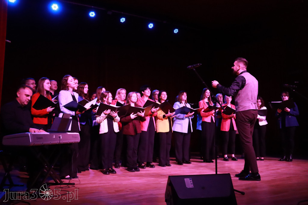 Fotorelacja I: XIV Międzynarodowy Festiwal Chóralnej Pieśni Maryjnej w Koziegłowach