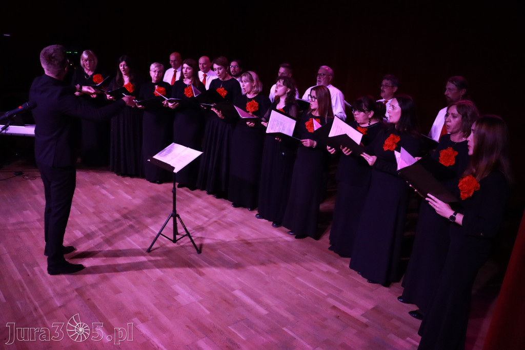 Fotorelacja I: XIV Międzynarodowy Festiwal Chóralnej Pieśni Maryjnej w Koziegłowach