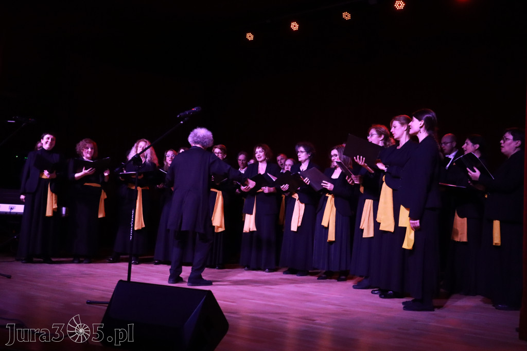 Fotorelacja I: XIV Międzynarodowy Festiwal Chóralnej Pieśni Maryjnej w Koziegłowach