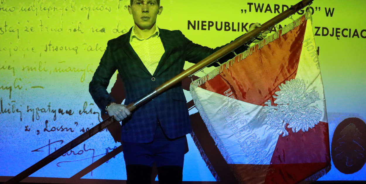 Fotorelacja: ODDZIAŁ GL , PPS , AK TWARDEGO - wykład w MOK Zawiercie