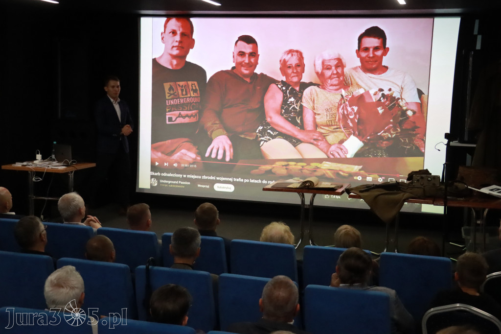 Fotorelacja: ODDZIAŁ GL , PPS , AK TWARDEGO - wykład w MOK Zawiercie