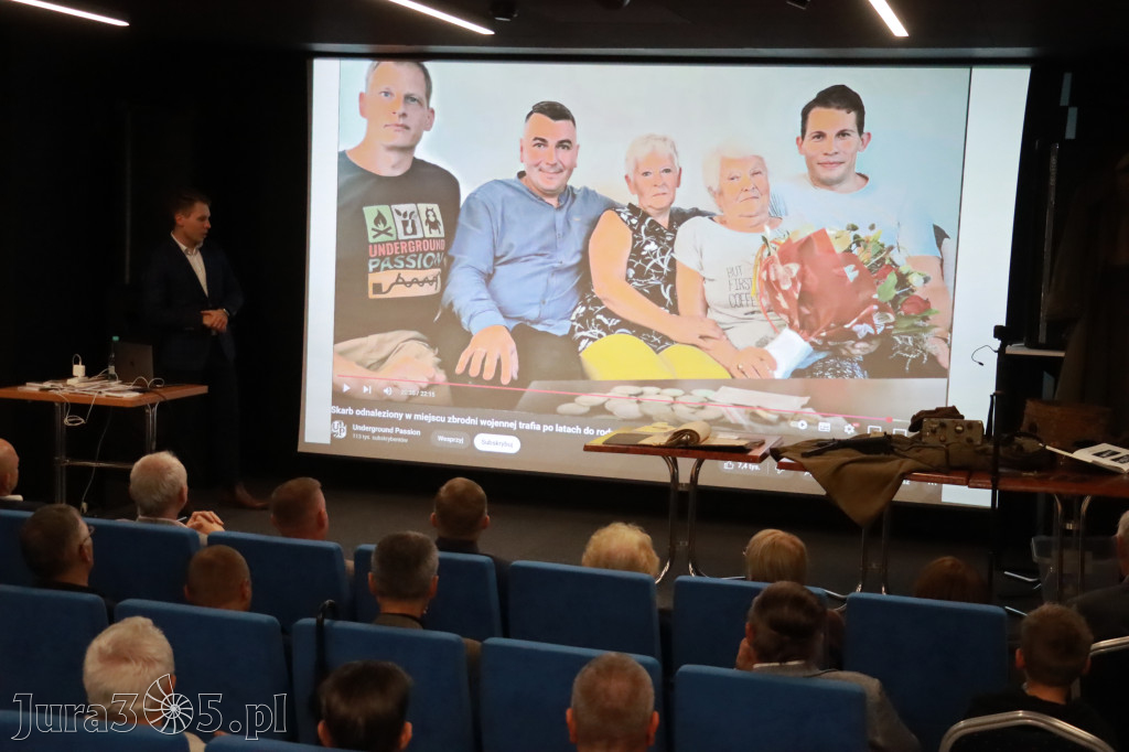 Fotorelacja: ODDZIAŁ GL , PPS , AK TWARDEGO - wykład w MOK Zawiercie