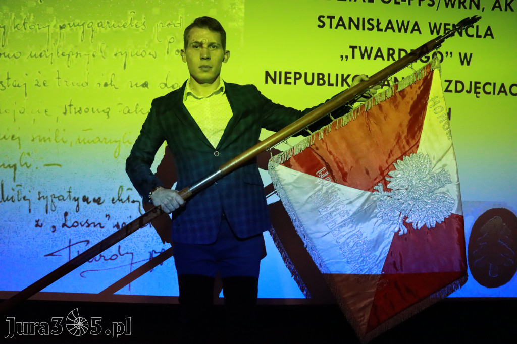 Fotorelacja: ODDZIAŁ GL , PPS , AK TWARDEGO - wykład w MOK Zawiercie