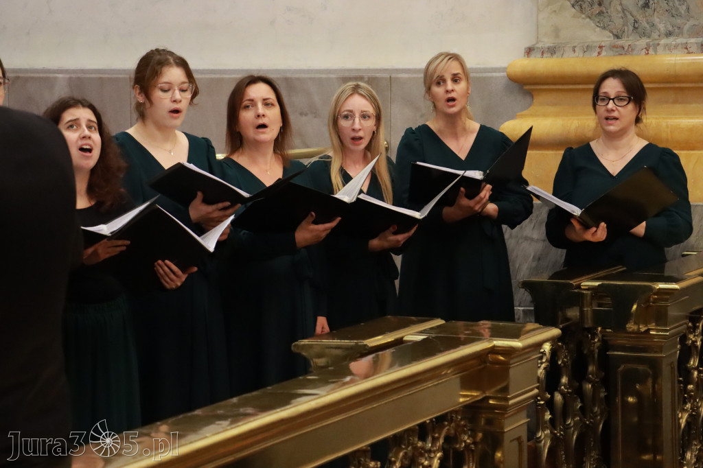 Fotorelacja II: XIV Międzynarodowy Festiwal Chóralnej Pieśni Maryjnej w Koziegłowach
