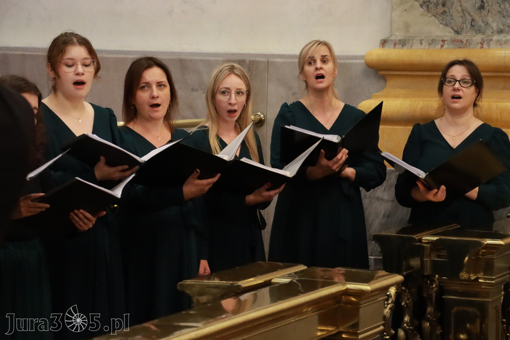 Fotorelacja II: XIV Międzynarodowy Festiwal Chóralnej Pieśni Maryjnej w Koziegłowach
