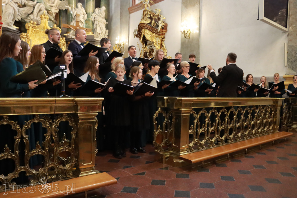 Fotorelacja II: XIV Międzynarodowy Festiwal Chóralnej Pieśni Maryjnej w Koziegłowach