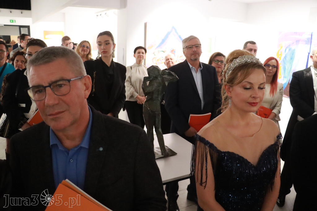 Fotorelacja: Wernisaż „I każdy może to zobaczyć - OD FIGURACJI DO ABSTRAKCJI” w MOK Zawiercie