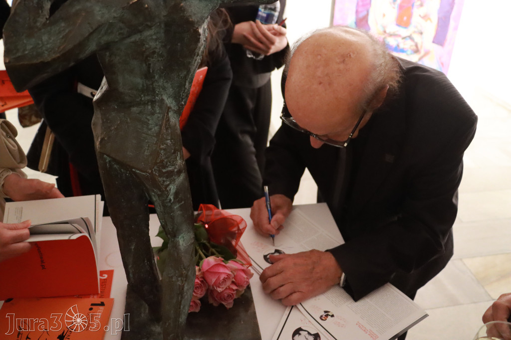 Fotorelacja: Wernisaż „I każdy może to zobaczyć - OD FIGURACJI DO ABSTRAKCJI” w MOK Zawiercie