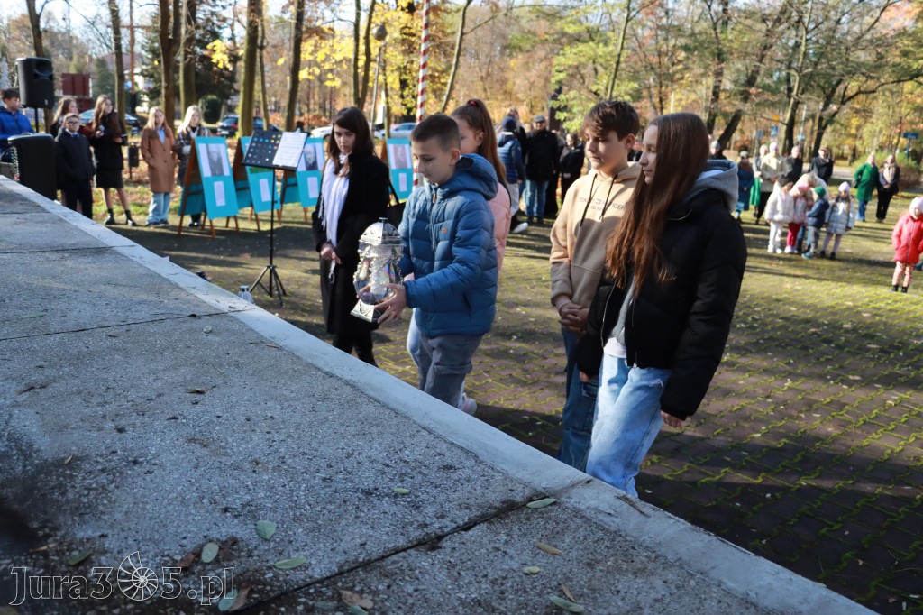 Fotorelacja: Spacer Pamięci - Zawiercie 2025