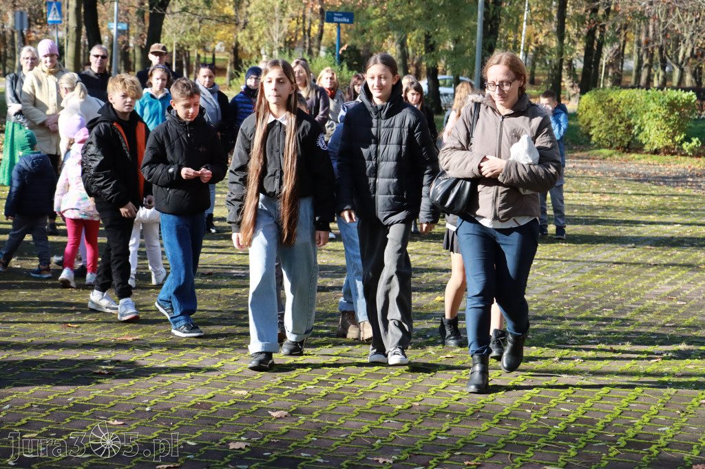 Fotorelacja: Spacer Pamięci - Zawiercie 2025