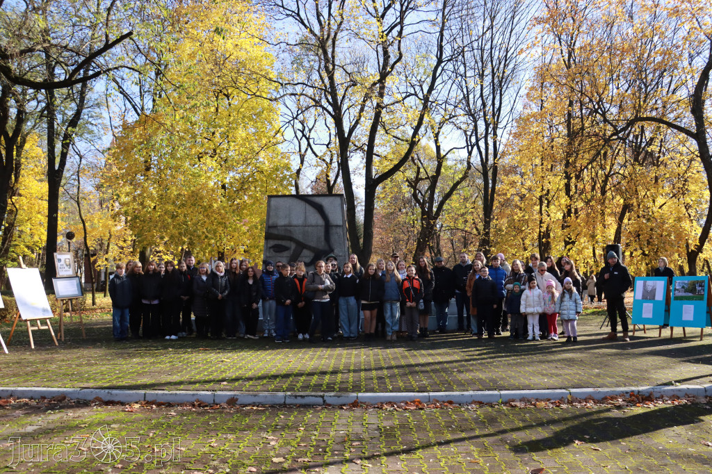 Fotorelacja: Spacer Pamięci - Zawiercie 2025