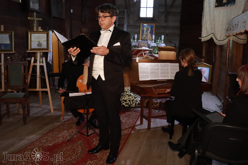 Fotorelacja: Koncert Zaduszny DLA NICH w Cynkowie Gmina Koziegłowy