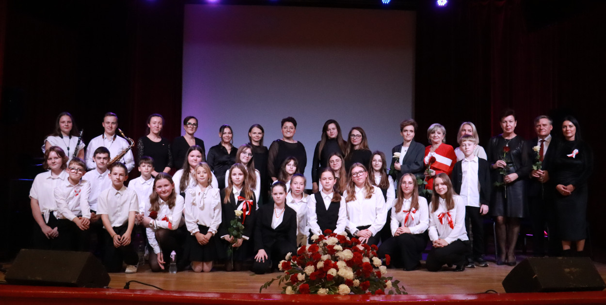 Fotorelacja II: Obchody 107. ROCZNICY ODZYSKANIA NIEPODLEGŁOŚCI na rynku w Koziegłowach