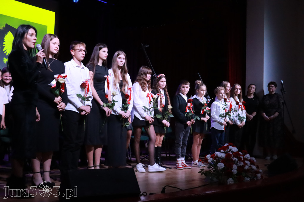 Fotorelacja II: Obchody 107. ROCZNICY ODZYSKANIA NIEPODLEGŁOŚCI na rynku w Koziegłowach