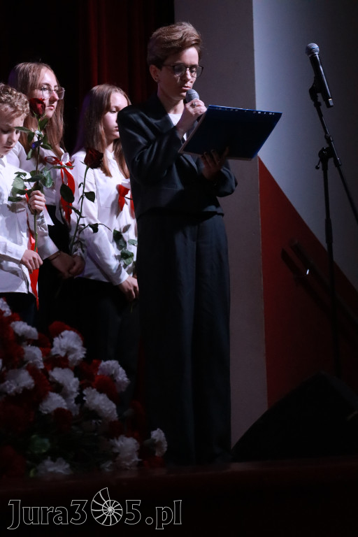 Fotorelacja II: Obchody 107. ROCZNICY ODZYSKANIA NIEPODLEGŁOŚCI na rynku w Koziegłowach