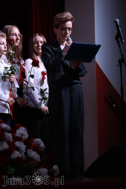 Fotorelacja II: Obchody 107. ROCZNICY ODZYSKANIA NIEPODLEGŁOŚCI na rynku w Koziegłowach