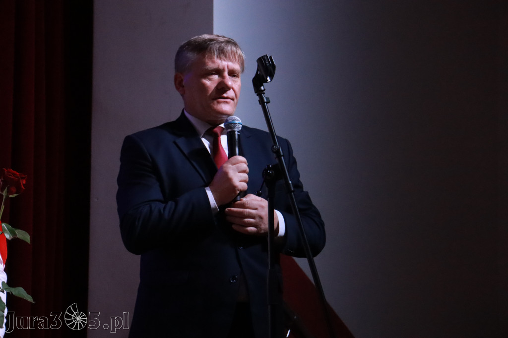 Fotorelacja II: Obchody 107. ROCZNICY ODZYSKANIA NIEPODLEGŁOŚCI na rynku w Koziegłowach