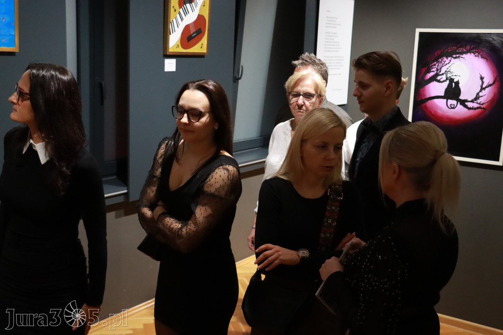 Fotorelacja: Wernisaż TRZY SERCA JEDEN ŚWIAT w MOK Zawiercie
