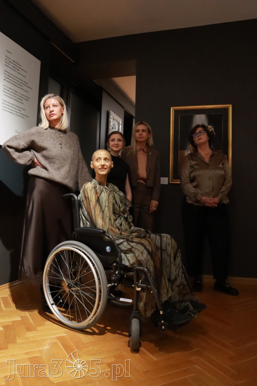 Fotorelacja: Wernisaż TRZY SERCA JEDEN ŚWIAT w MOK Zawiercie