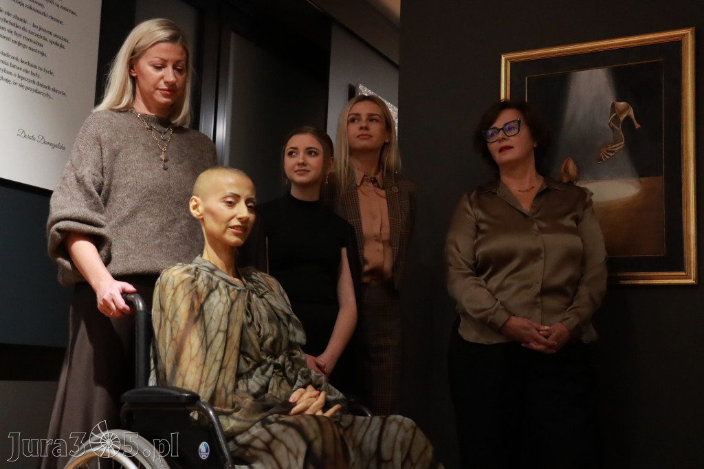 Fotorelacja: Wernisaż TRZY SERCA JEDEN ŚWIAT w MOK Zawiercie