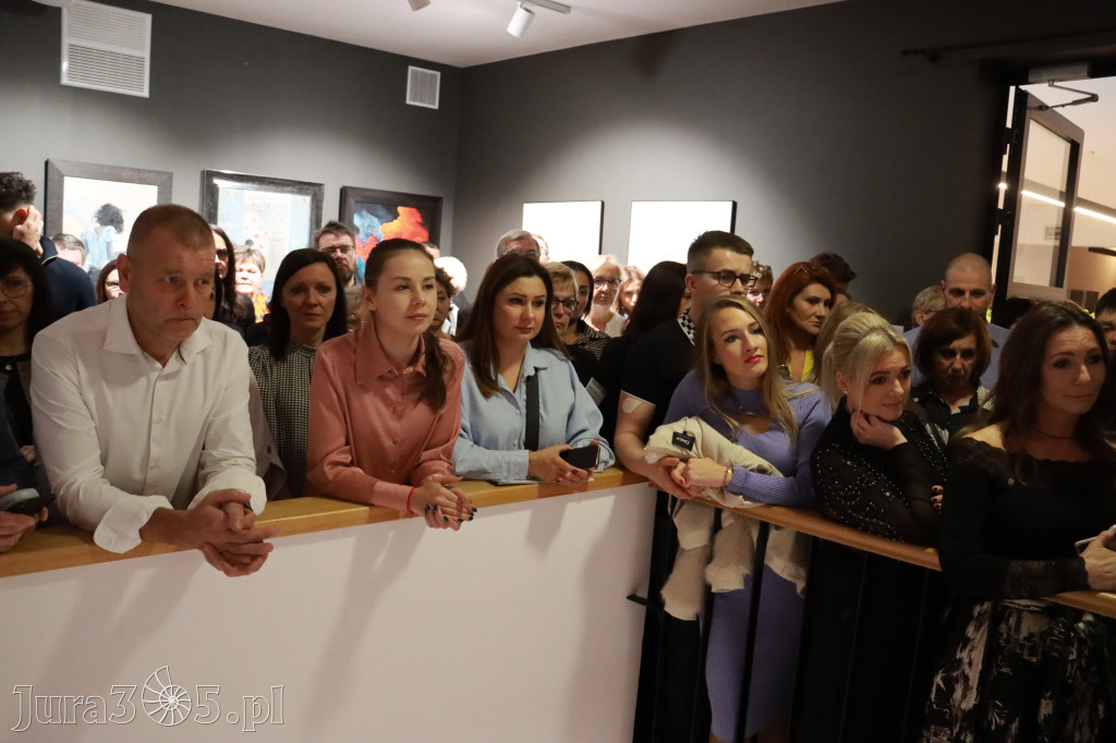 Fotorelacja: Wernisaż TRZY SERCA JEDEN ŚWIAT w MOK Zawiercie