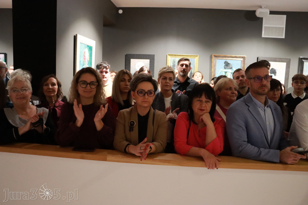 Fotorelacja: Wernisaż TRZY SERCA JEDEN ŚWIAT w MOK Zawiercie